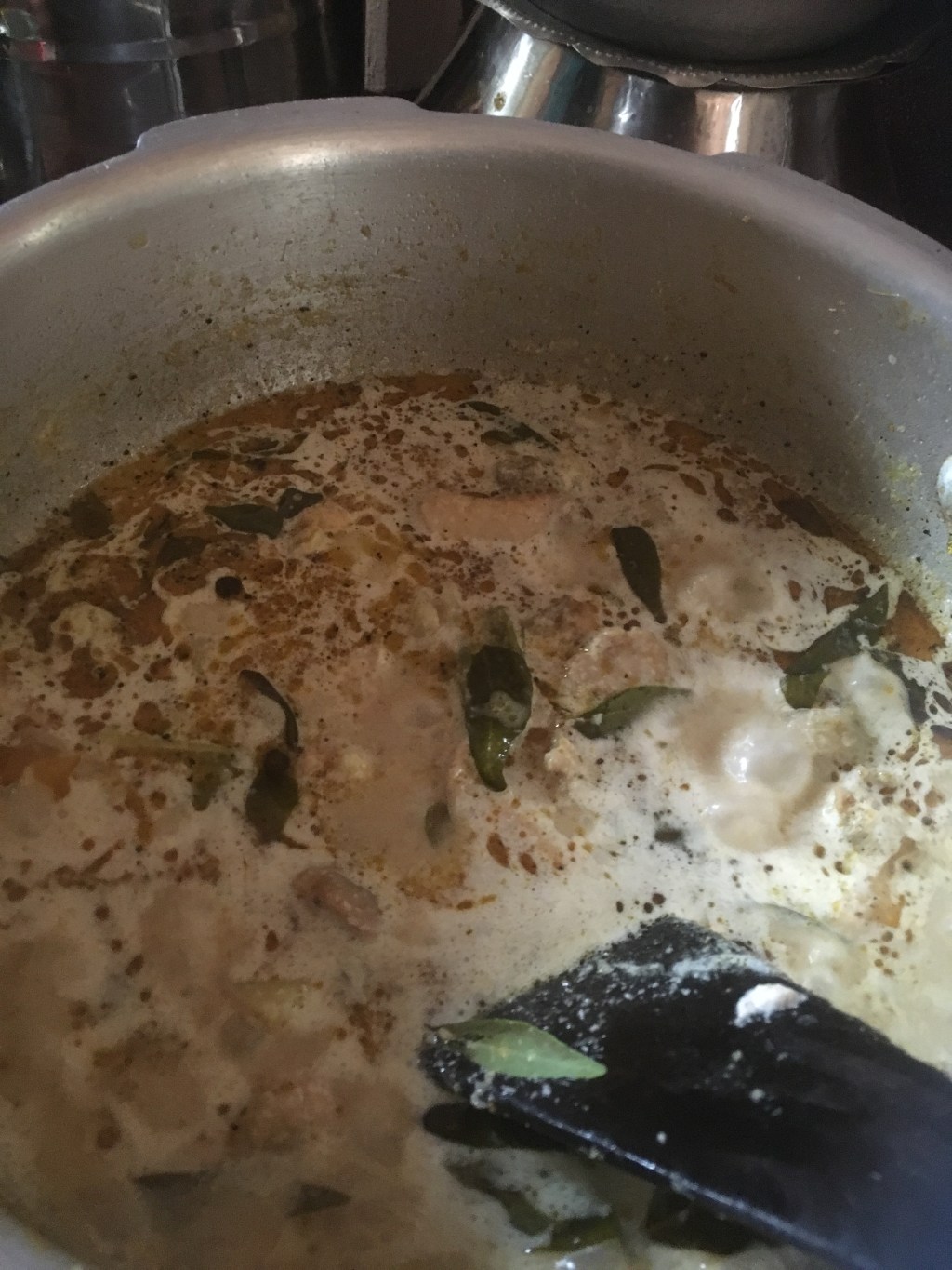 Moms Chicken Curry / White Chicken Curry / Vellai Chicken Curry/White chicken&nbsp;kurma