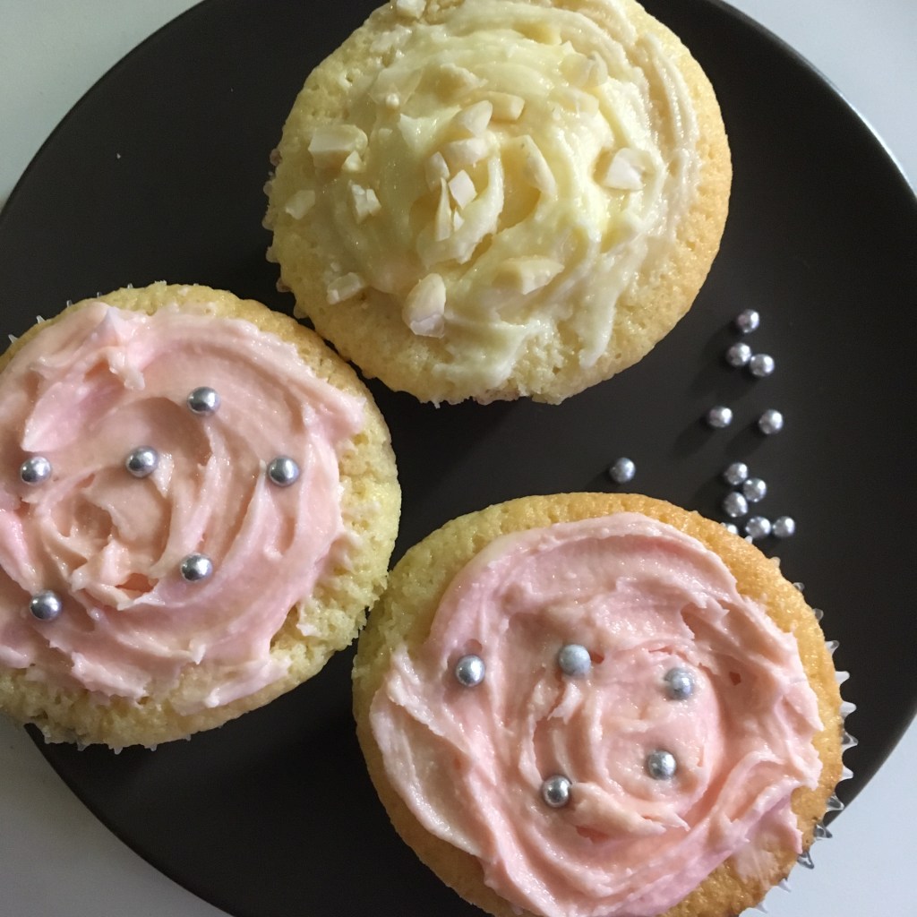 Almond Sourcream Cake